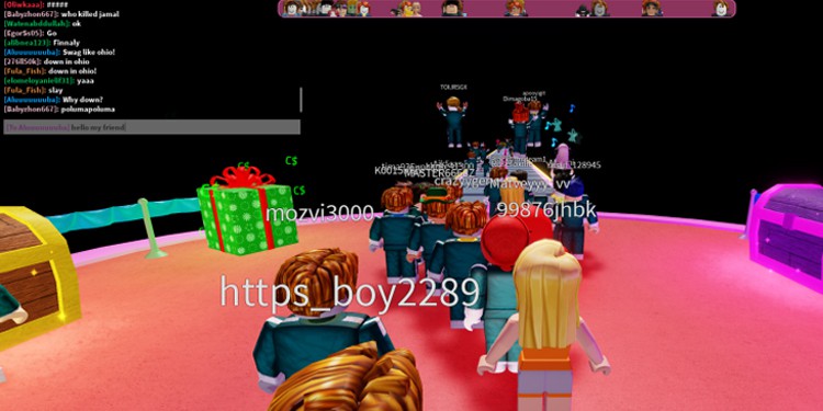 how to whisper on roblox